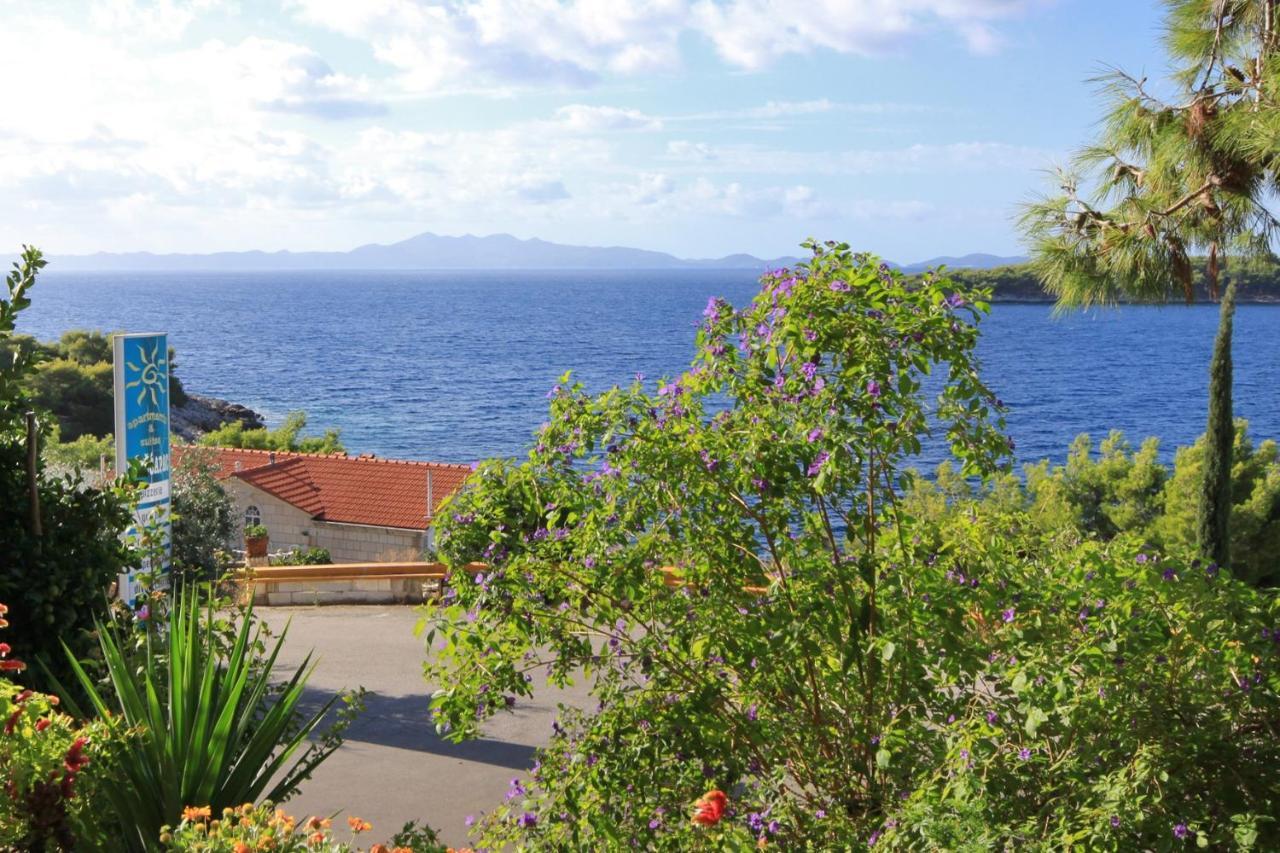 Apartments By The Sea Prizba, Korcula - 9227 エクステリア 写真